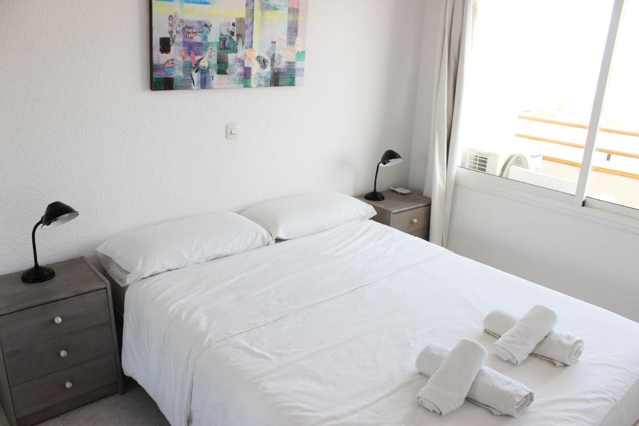 Beautiful Apartment In Front Of Beach, Pool, View Roses Exterior photo