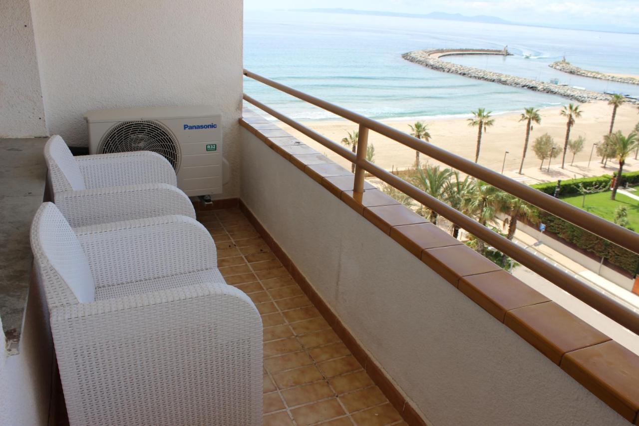 Beautiful Apartment In Front Of Beach, Pool, View Roses Exterior photo