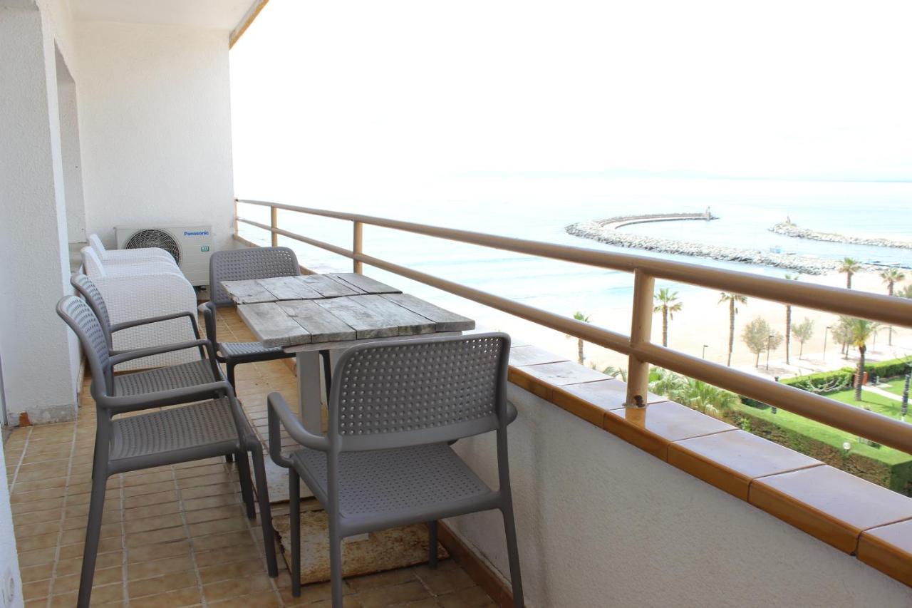 Beautiful Apartment In Front Of Beach, Pool, View Roses Exterior photo