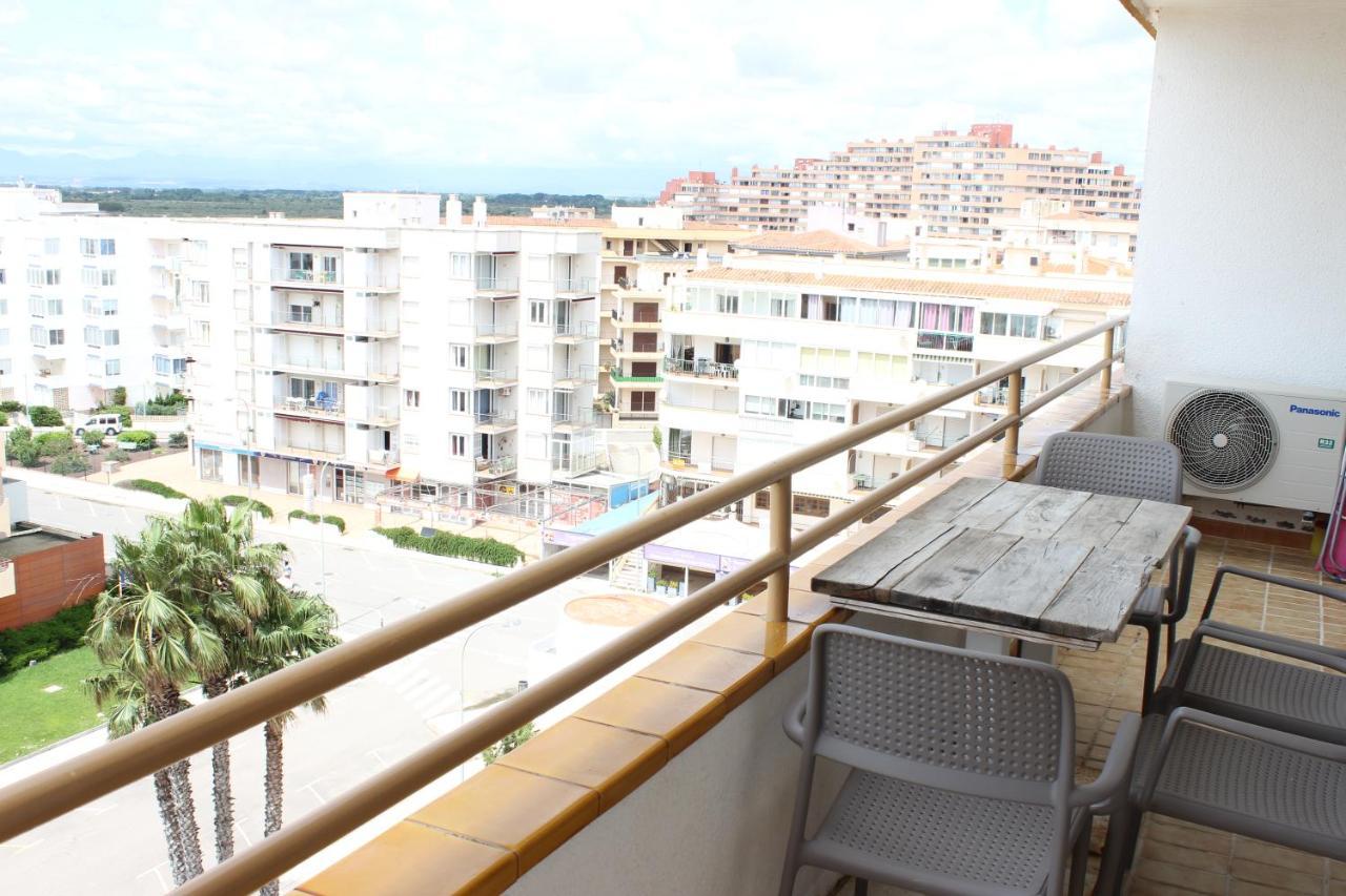 Beautiful Apartment In Front Of Beach, Pool, View Roses Exterior photo